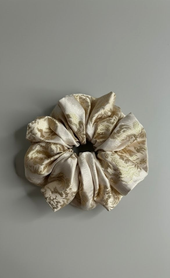 Chouchou Héliade – Brocard Crème & Or Scintillant