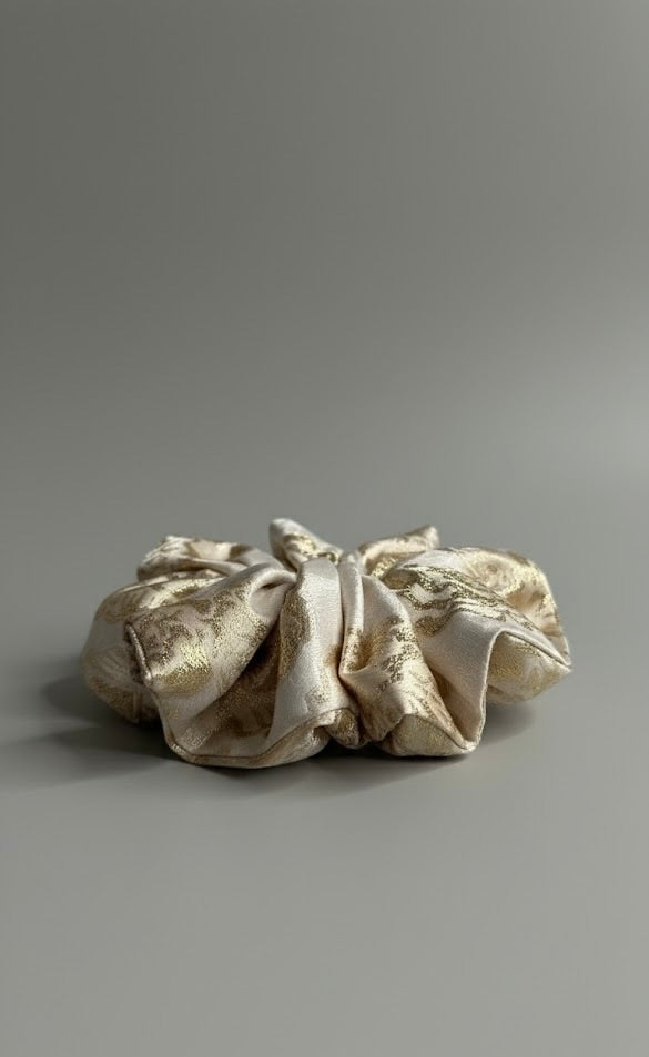 Chouchou Héliade – Brocard Crème & Or Scintillant