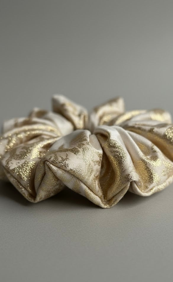 Chouchou Héliade – Brocard Crème & Or Scintillant