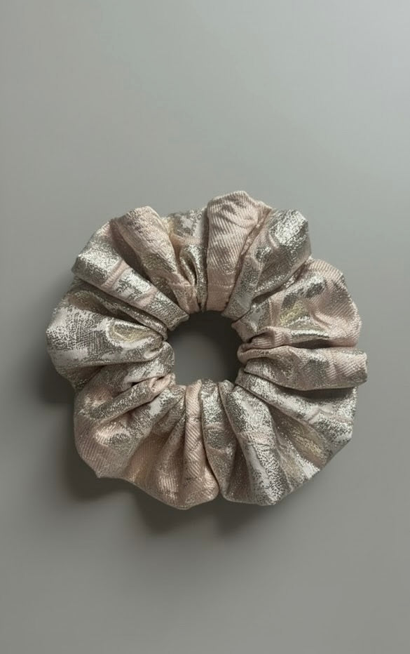 Chouchou Pivoine – Brocard Rose Poudré & Argent