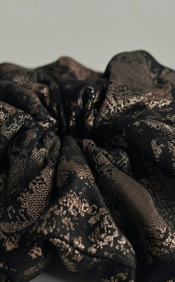 Chouchou Nocturne – Brocard Noir & Bronze