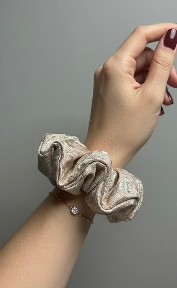 Chouchou Pivoine – Brocard Rose Poudré & Argent